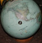 Peep-hole in globe